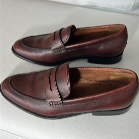 Land’s End Classic Brown Leather Loafers, size 9 main image 8
